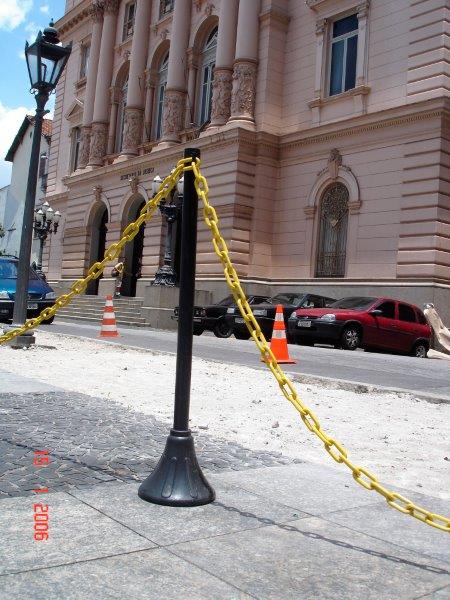 Corrente de plástico para sinalização