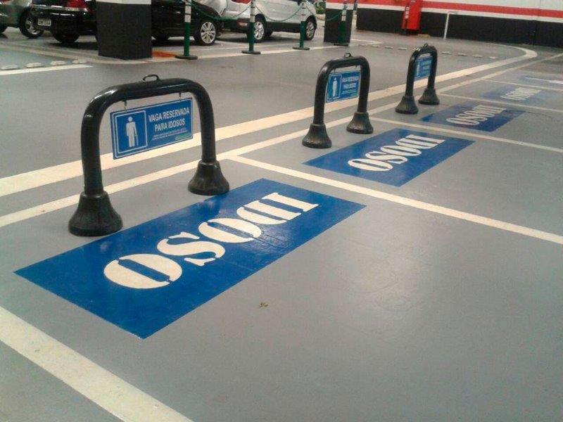 Sinalização de estacionamento para deficiente