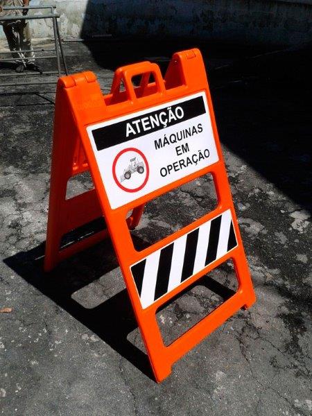 Sinalização de segurança placas