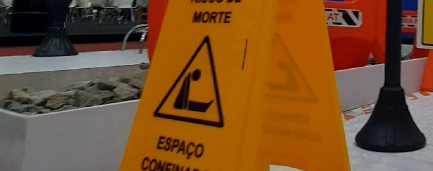Fabricante de placa de piso escorregadio