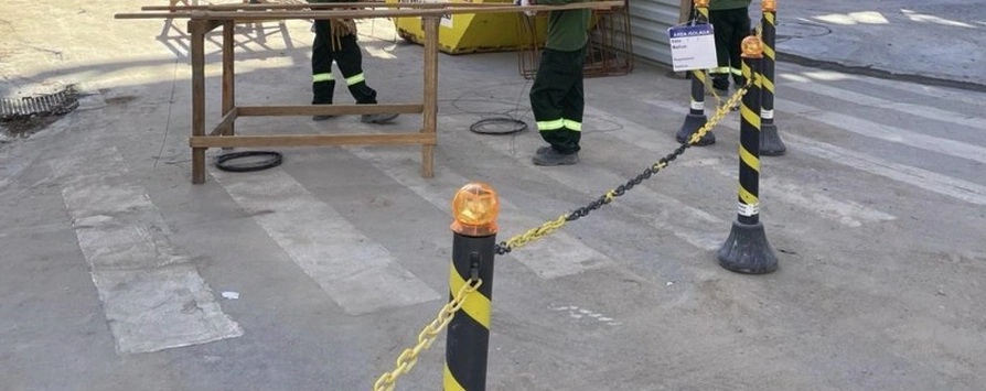 Fabricante de poste plástico zebrado