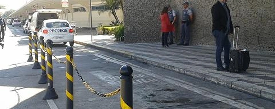 Fabricante de postes plásticos de sinalização