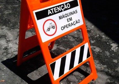 Cavalete de Sinalização da Tuboart