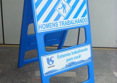 Cavalete para Sinalização de Trânsito da Tuboart