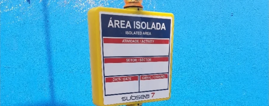 Pedestal Max Personalizado